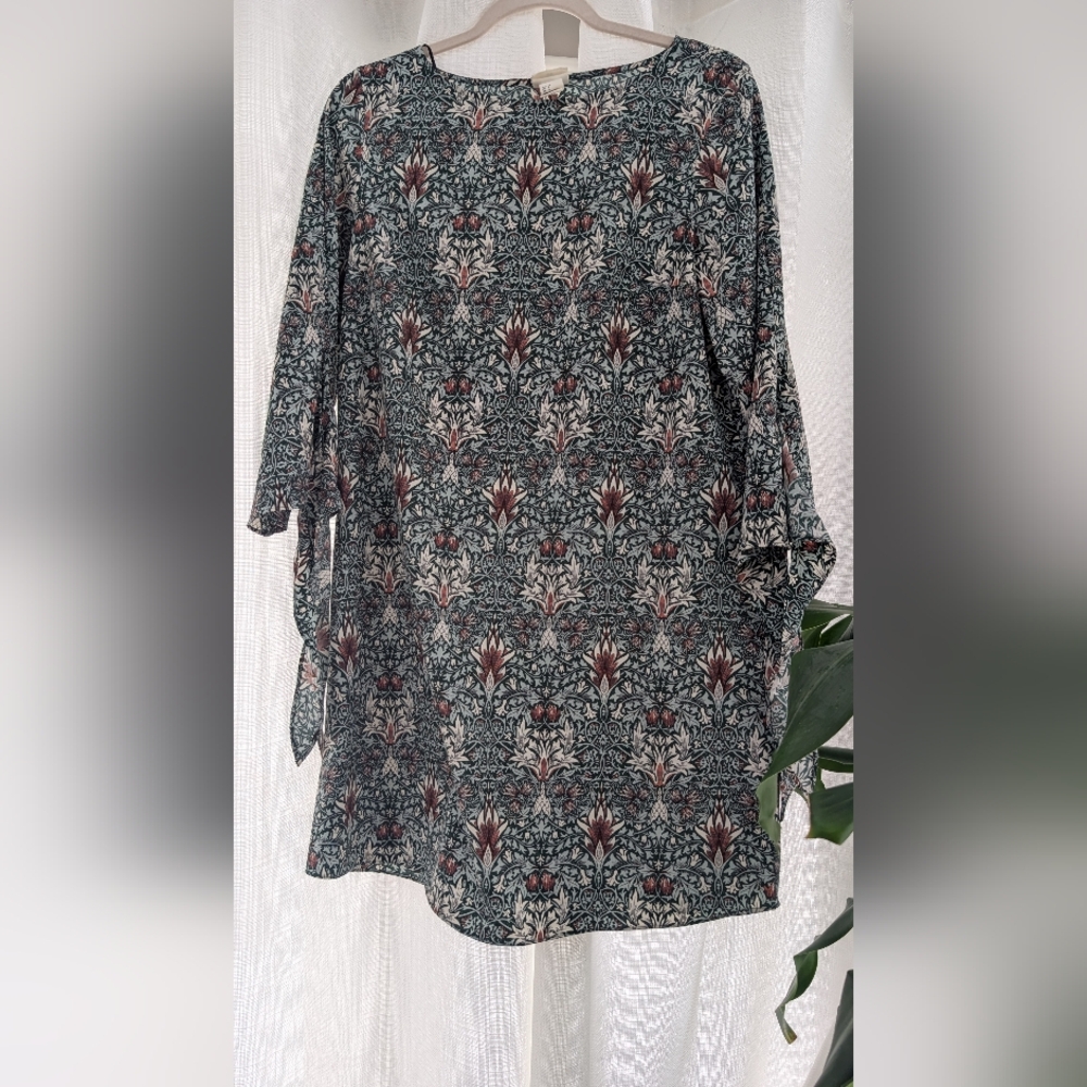 Floral Patterned Green Dress